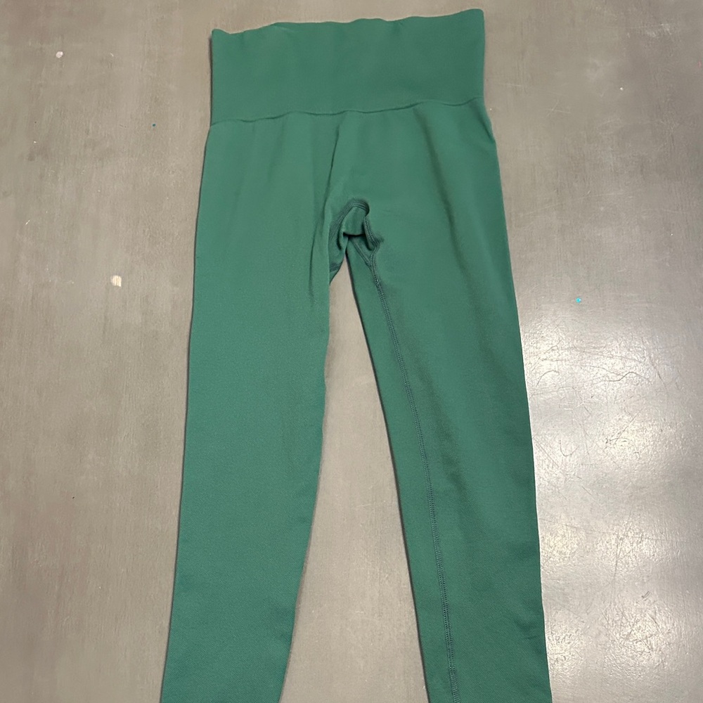 Elegant Green Women's Leggings